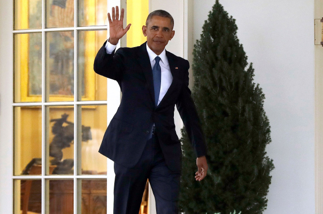 Barack Obama Leaves Oval  Office for Last Time